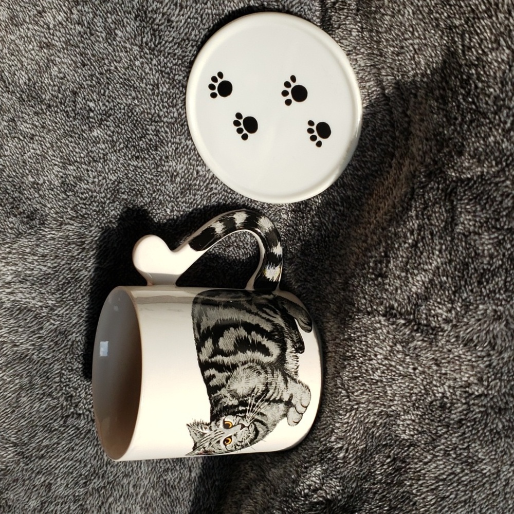 Painted Gray Tabby Cat Mug With Tail on Handle & Paw Print Lid/Saucer - Picture 1 of 6